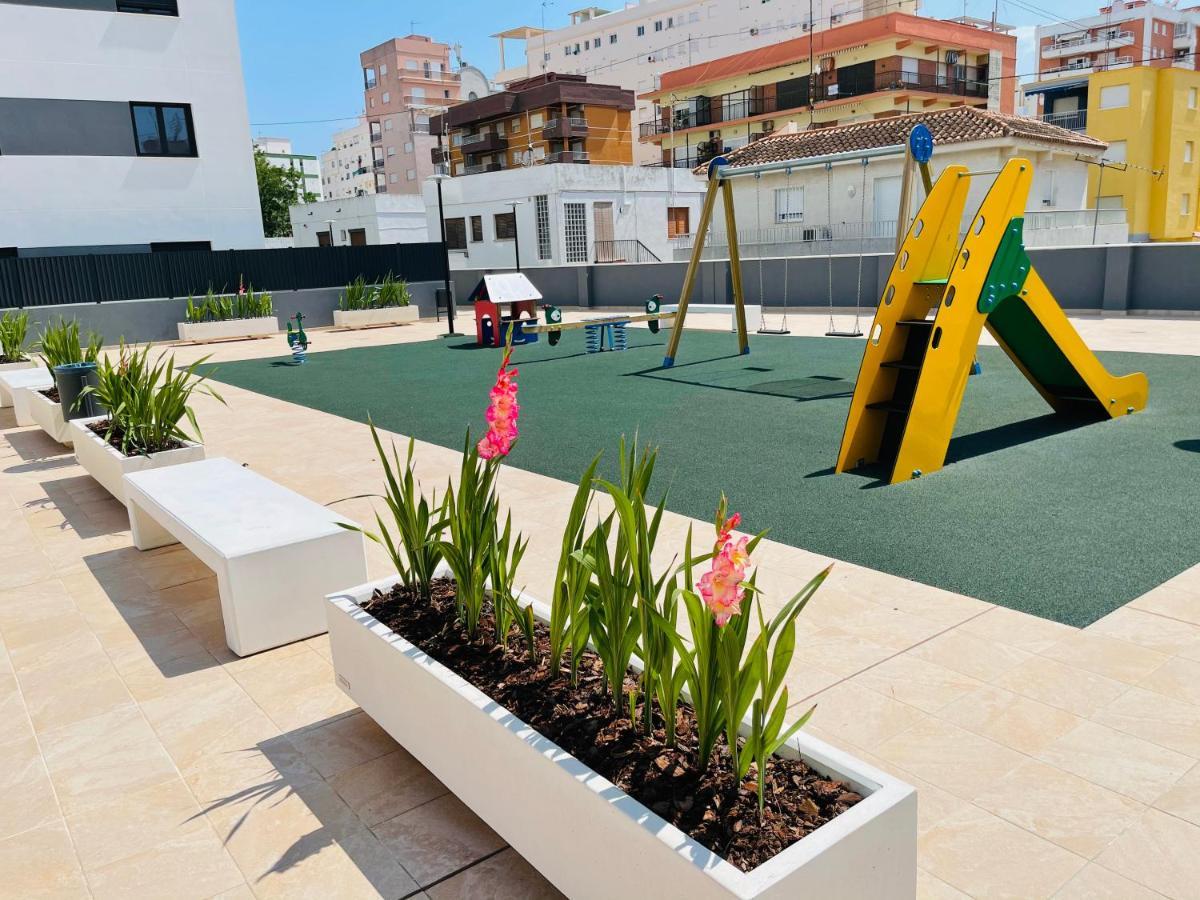 Apartamento Nuevo Junto Al Mar Con Plaza De Garaje!! Perfecto Para Familias Playa de Gandia Extérieur photo